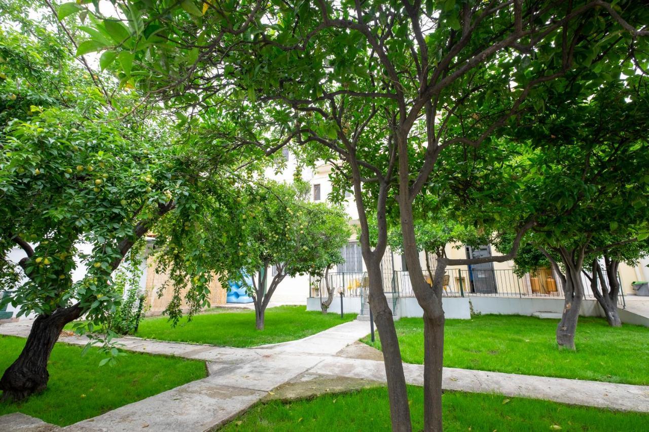 Hotel Soleo Quartu Sant'Elena Exterior photo