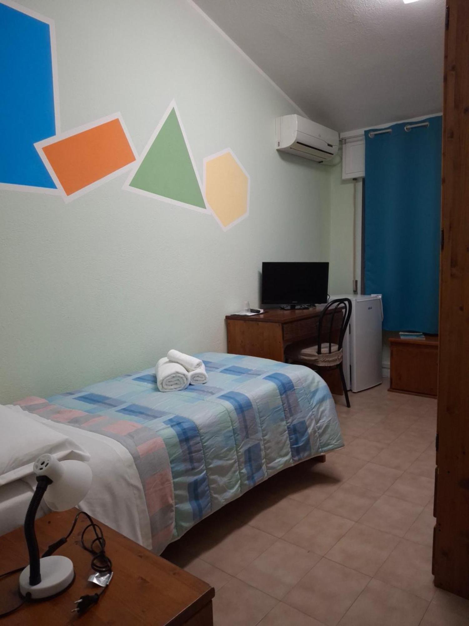 Hotel Soleo Quartu Sant'Elena Exterior photo